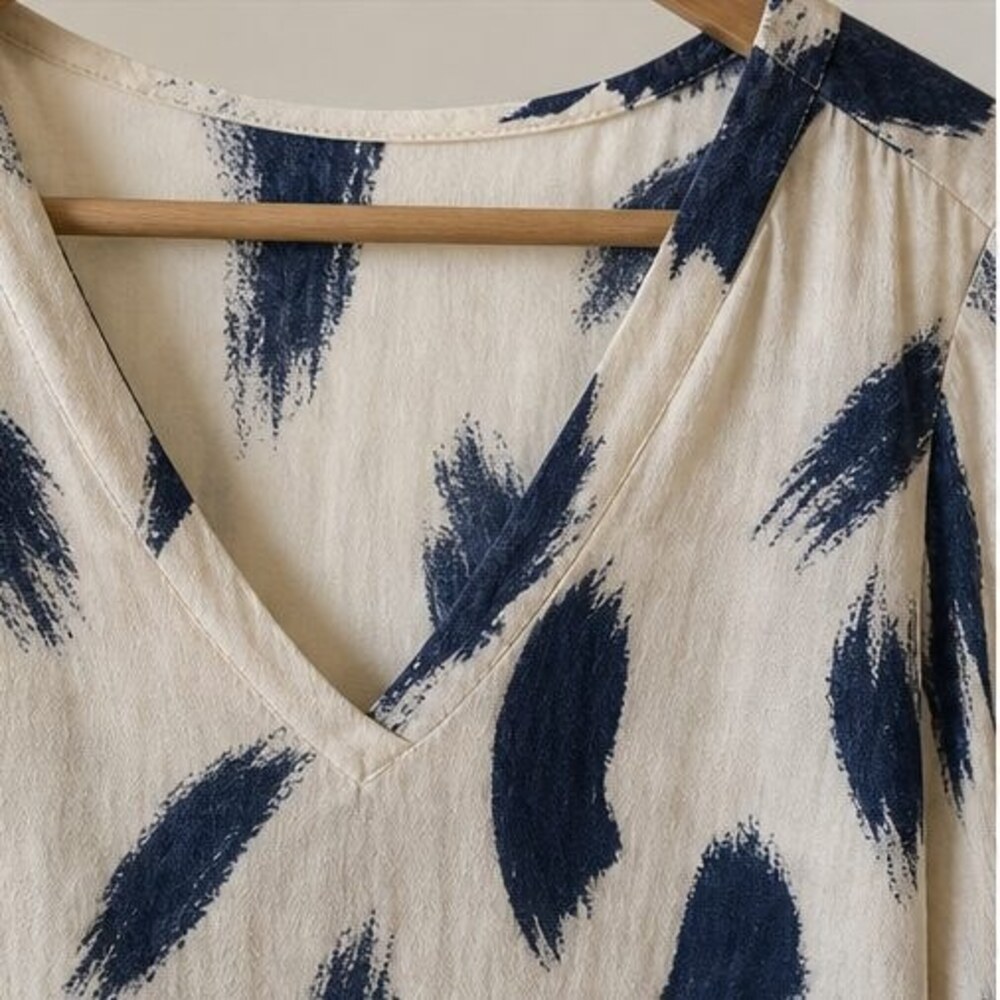 Sand V Neck Top - Picture 4 of 6